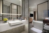 Crowne Plaza Shanghai Nanjing Road by IHGにあるテレビまたはエンターテインメントセンター