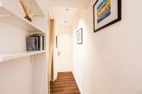 Telewizja i/lub zestaw kina domowego w obiekcie LE MAY AP4338 By Riviera Holiday Homes