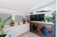 TV a/nebo společenská místnost v ubytování Apartment in Crikvenica 27606