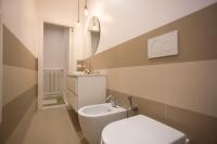A bathroom at Vintage Ottaviano Apartment
