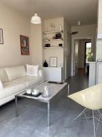 A kitchen or kitchenette at Luxury Central Apartment