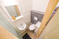 Kúpeľňa v ubytovaní 1 bedroom flat in Nyar str., Downtown