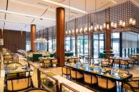 Lotte Hotel Saigonにあるレストランまたは飲食店