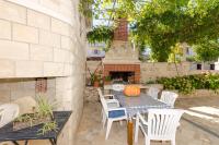Patio nebo venkovní prostory v ubytování Apartments Silvana