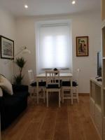 TV a/nebo společenská místnost v ubytování CASA DA PRAIA DA POÇA - APARTAMENTO TULIPA