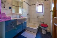 Kúpeľňa v ubytovaní Apartments Djusi