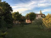 Vonkajšia záhrada v ubytovaní Mas Les Coutilles