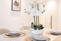 Plan piętra w obiekcie Magnifique Appartement 5 stars - Parking - Terrasse - 3 Mins De La Croisette - Palais Royal by Halldis