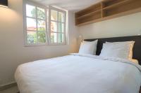 Posteľ alebo postele v izbe v ubytovaní COTTAGE Lovely outdoors areas at 200m from beach of Juan