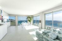Balkón alebo terasa v ubytovaní LA MER Breathtaking sea view luxurious design apartment