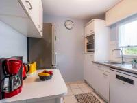 Kuchyňa alebo kuchynka v ubytovaní Apartment Le Promethée by Interhome