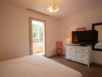 Televízia a/alebo spoločenská miestnosť v ubytovaní Holiday Home Tahiti Parc-4 by Interhome