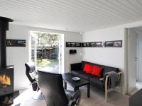 Posezení v ubytování Holiday Home Evert - 250m from the sea by Interhome