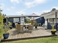 Zahrada ubytování Holiday Home Frithlef - 900m from the sea by Interhome