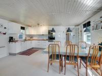 Kuchyň nebo kuchyňský kout v ubytování Holiday Home Gottfrida - 2km from the sea by Interhome