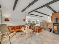 Posezení v ubytování Holiday Home Sannie - 450m from the sea by Interhome