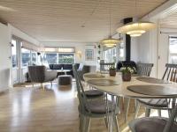 Posezení v ubytování Holiday Home Jespar - 300m from the sea by Interhome