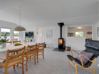 Posezení v ubytování Holiday Home Kanerva - 350m from the sea by Interhome