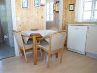 Kuchyň nebo kuchyňský kout v ubytování Holiday Home Guthfrith - 100m from the sea by Interhome