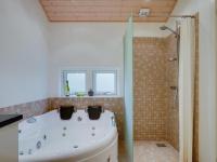 Koupelna v ubytování Holiday Home Hunlef - 400m from the sea by Interhome