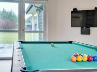 Biliár nebo kulečník v ubytování Holiday Home Ricus - 1-8km from the sea by Interhome