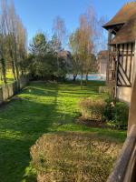 Vonkajšia záhrada v ubytovaní Le Birdie 2102- Bel appartement pour 4 dans Résidence Golf avec piscine