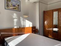 Posteľ alebo postele v izbe v ubytovaní Appartement 3 pièces 4 pers à 100m de la plage, centre-ville, balcon, TV, lave-linge, ménage inclus - FR-1-225C-116