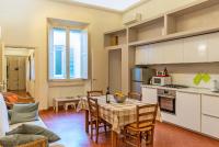 Kuchyňa alebo kuchynka v ubytovaní Lovely flat in the historical Palazzo Gherardi