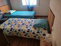 Posteľ alebo postele v izbe v ubytovaní La petite venise Empuriabrava Solarium Vue Mer, 2 Terrasses Clim Parking free Oc keys