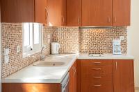 A kitchen or kitchenette at John's Studios