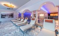 A seating area at Hotel Bismarck