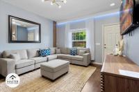 3 Bedroom - 2 Bathroom Lucaya Village 10-102 LV - Housity