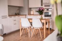 Marywilska apartmentにあるキッチンまたは簡易キッチン