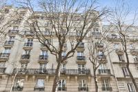 Budynek, w którym mieści się apartament
