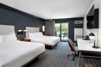 Courtyard by Marriott Richmond Scott's Additionにあるベッド