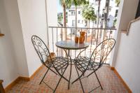 Balkón alebo terasa v ubytovaní La Fuente APT6, Frigiliana Amazing 2 bedroom Family Apartment with views, Padel Court and 2 Pools HansOnHoliday Rentals