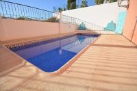 Bazén v ubytovaní La Fuente APT6, Frigiliana Amazing 2 bedroom Family Apartment with views, Padel Court and 2 Pools HansOnHoliday Rentals alebo v jeho blízkosti
