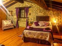 Postel nebo postele na pokoji v ubytování Casa Rural Yolanda para 5 personas