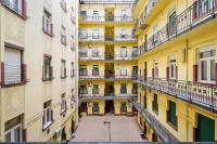 Budova, v ktorej sa apartmán nachádza