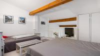 Posteľ alebo postele v izbe v ubytovaní Perles du Soleil- 12- Maison moderne- 5 pers