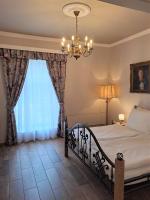 Łóżko lub łóżka w pokoju w obiekcie Lesní Hotel Peršlák