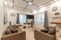 Alona Apartmentsにあるシーティングエリア