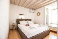 Postel nebo postele na pokoji v ubytování Whitelist Maisonette I and II in Mykonos Town