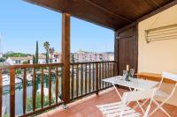 Balkon lub taras w obiekcie Grimaud 4 vents YourHostHelper