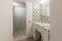 Łazienka w obiekcie Mas Frederi - Maison avec piscine pour 10