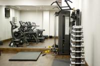 Clayton Hotel Birminghamにあるフィットネスセンターまたはフィットネス設備