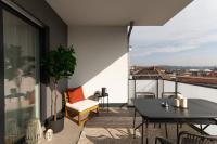 Balkón nebo terasa v ubytování DWELLSTAY - Modernes Apartment I 55qm I 2 Zimmer I Küche I Bad I Terrasse I TV I WLAN