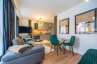 Kuchnia lub aneks kuchenny w obiekcie Glow Apartments, Letnica - Apartamenty Przystań Siódme Niebo