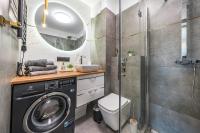 Łazienka w obiekcie Glow Apartments, Letnica - Apartamenty Przystań Siódme Niebo
