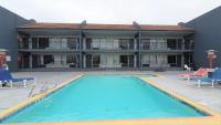 Der Swimmingpool an oder in der Nähe von South Padre Island Lodge